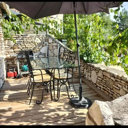 Bed & Breakfast La Vieille Source Saint-Martin-dʼArdèche